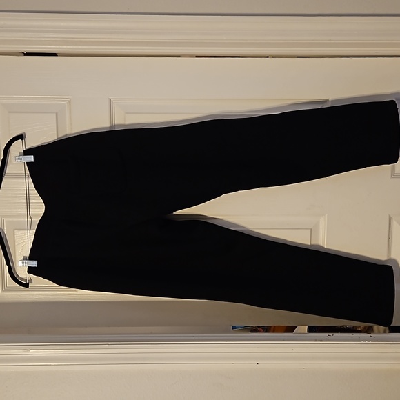 NEW. UNIQLO MEN'S SWEATPANTS. SIZE MEDIUM. COLOR BLACK - Picture 2 of 13